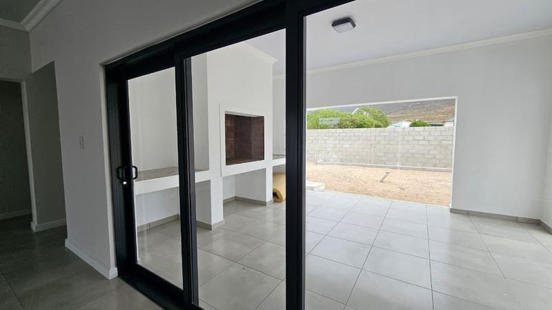3 Bedroom Property for Sale in Sandy Point Western Cape